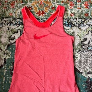 red nike tank top